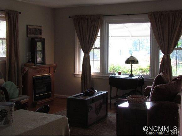 42 Lakeshore Drive - Photo 9