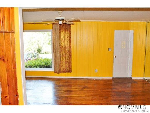 913 Ashley Lane - Photo 5