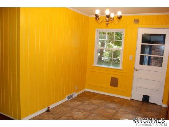 913 Ashley Lane - Photo 8
