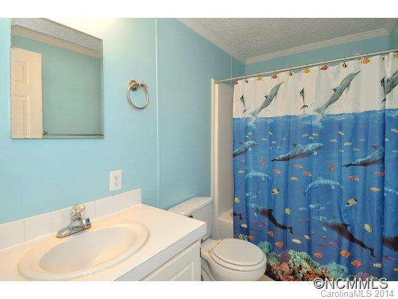 210 STRATFORD DRIVE - Photo 11