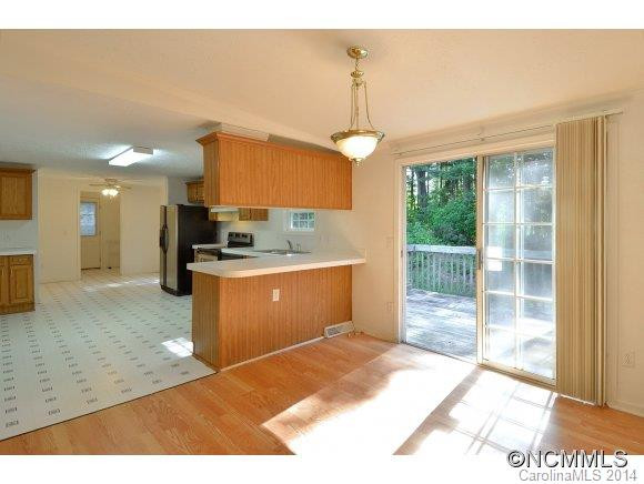 210 STRATFORD DRIVE - Photo 5