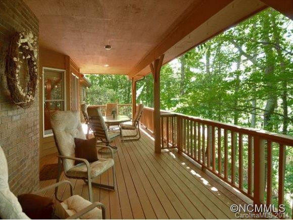 110 PINECROFT ROAD - Photo 2