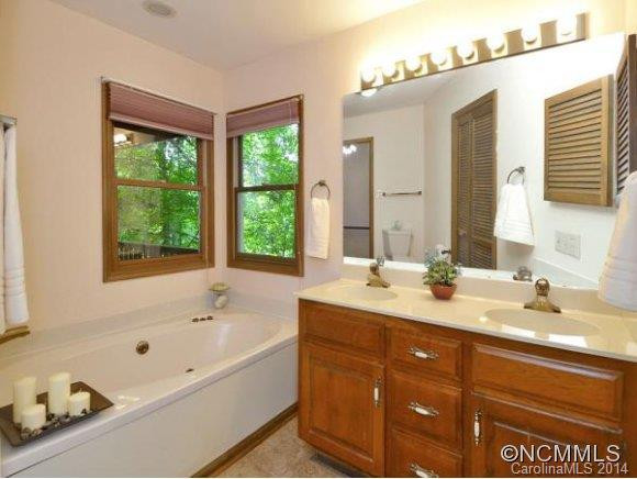 110 PINECROFT ROAD - Photo 13
