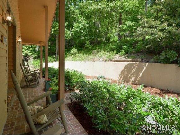 110 PINECROFT ROAD - Photo 4