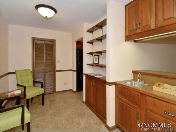 110 PINECROFT ROAD - Photo 6