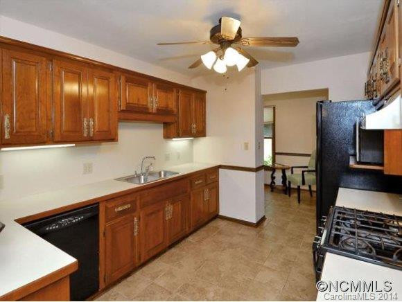 110 PINECROFT ROAD - Photo 7