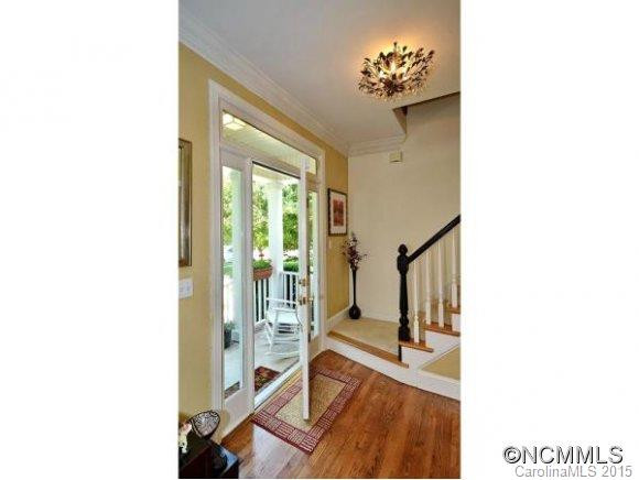 1016 Columbine Road - Photo 4