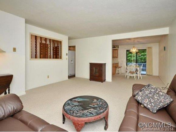 211 FALLEN TIMBER RD - Photo 3