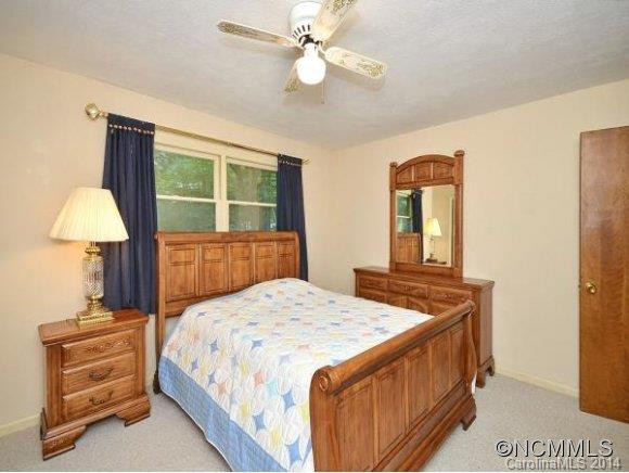 211 FALLEN TIMBER RD - Photo 9