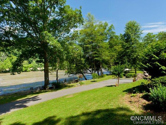 1060 Old Marshall Highway - Photo 3