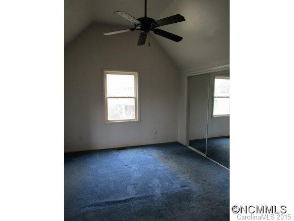 81 Carroll Ave. - Photo 11