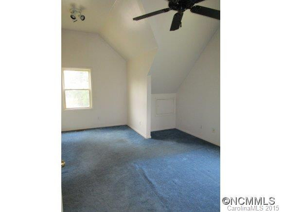 81 Carroll Ave. - Photo 12