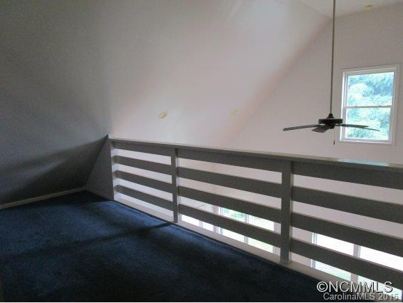 81 Carroll Ave. - Photo 14