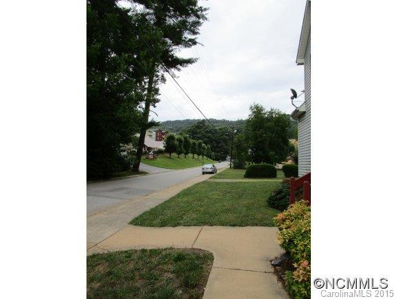 81 Carroll Ave. - Photo 17
