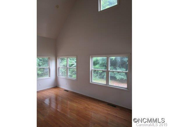 81 Carroll Ave. - Photo 4
