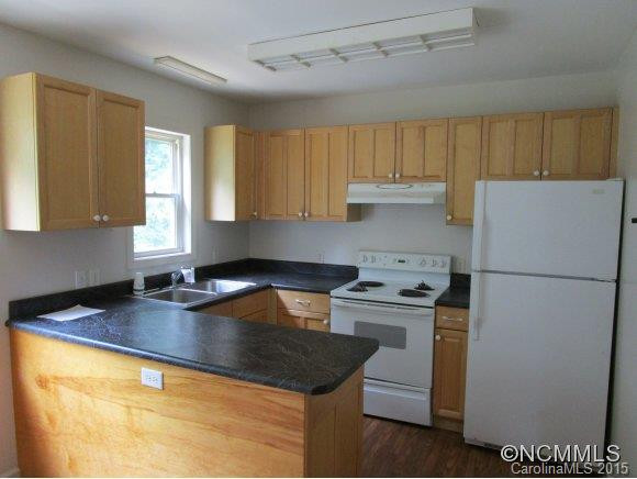81 Carroll Ave. - Photo 5