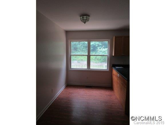 81 Carroll Ave. - Photo 6