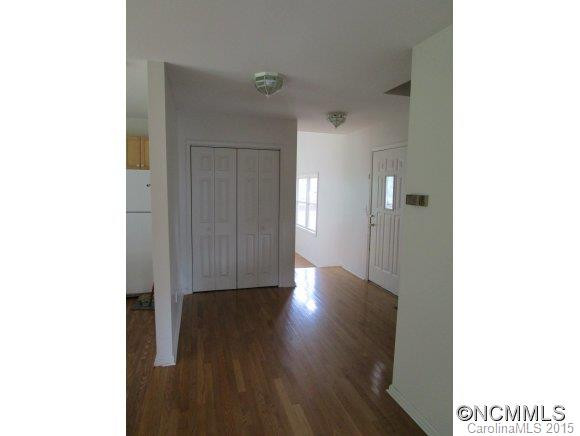 81 Carroll Ave. - Photo 7