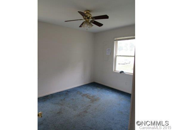 81 Carroll Ave. - Photo 10