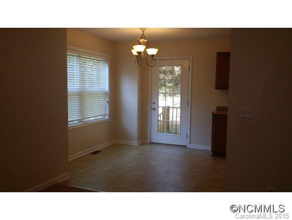 35 Woodfin Ave - Photo 3