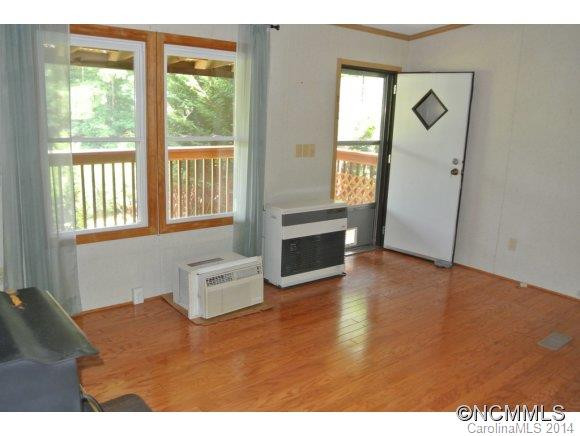 197 Hezzie Drive - Photo 3
