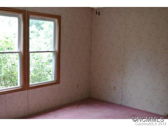 197 Hezzie Drive - Photo 6