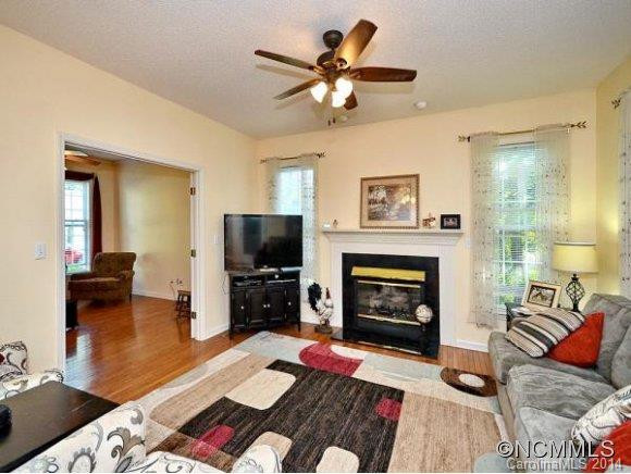 702 TULIP TREE COURT - Photo 6
