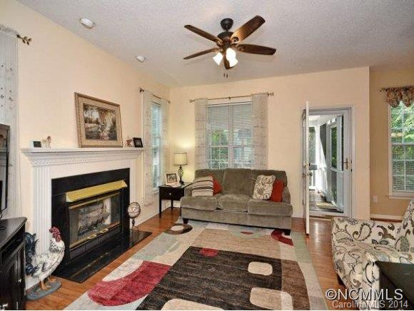 702 TULIP TREE COURT - Photo 7