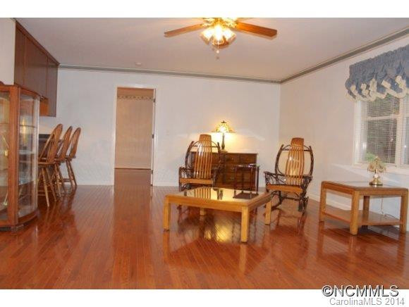 369 Hidden Hills - Photo 3