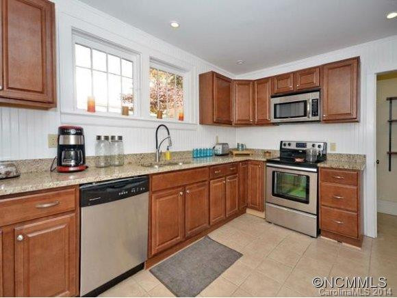 21 MONTVIEW DR - Photo 6