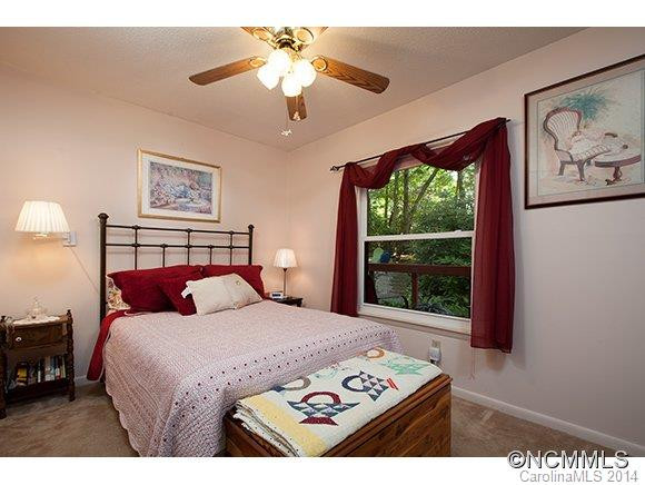 531 Three Mile Knob Rd - Photo 8