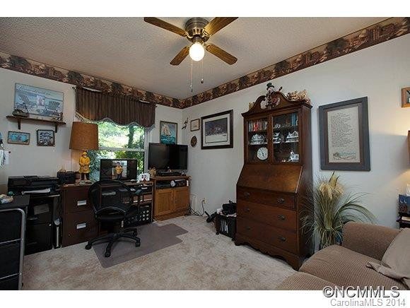 531 Three Mile Knob Rd - Photo 9