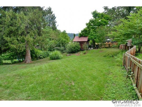 19 Austin Avenue - Photo 15