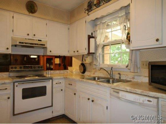 72 EDGEWOOD RD - Photo 3