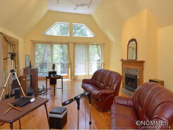 20 LOWNDES LANE - Photo 7