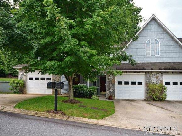 2 WILLOUGHBY RUN DRIVE