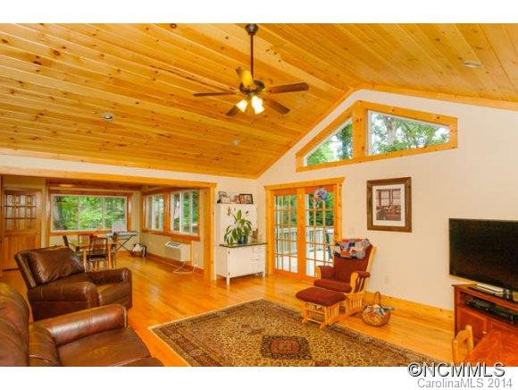 144 Lakewood Drive - Photo 6