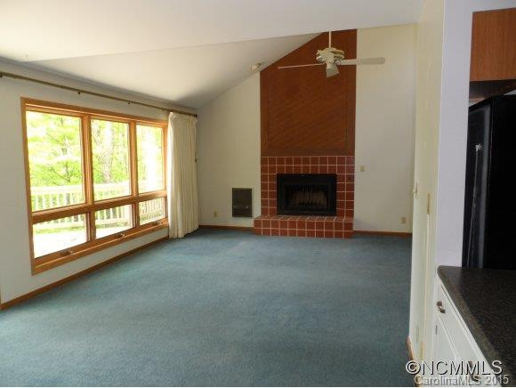 585 Hanging Rock Road - Photo 3