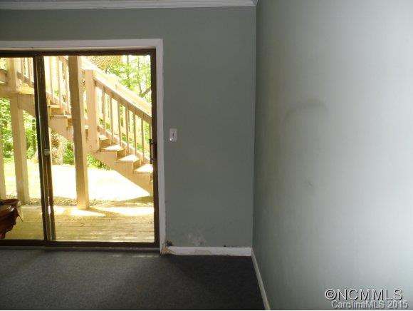 585 Hanging Rock Road - Photo 8