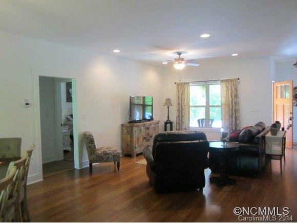 138 River Rock Road - Photo 5
