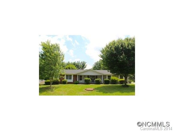 15 Snelson Dr