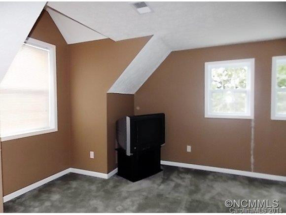 3291 North River Road - Photo 13