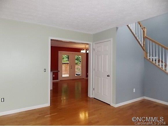3291 North River Road - Photo 5