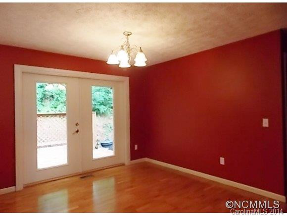 3291 North River Road - Photo 8
