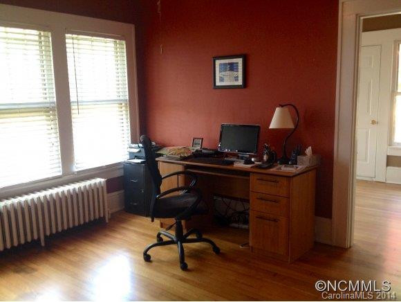 175 Pennsylvania Avenue - Photo 14