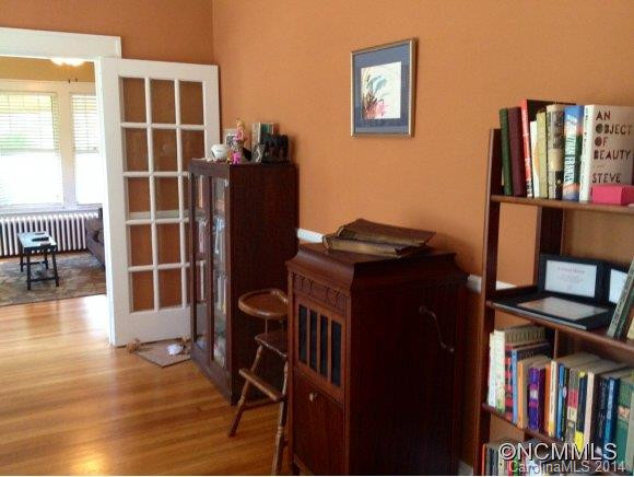 175 Pennsylvania Avenue - Photo 4