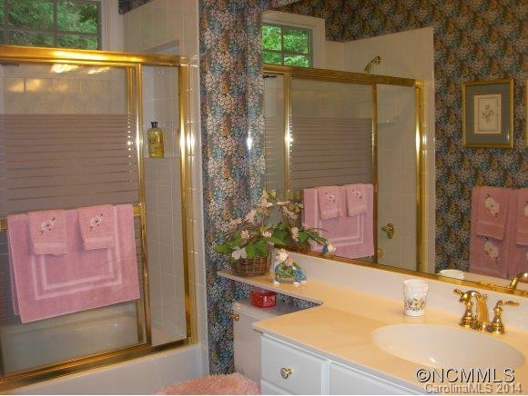 313 Boiling Springs Road - Photo 13