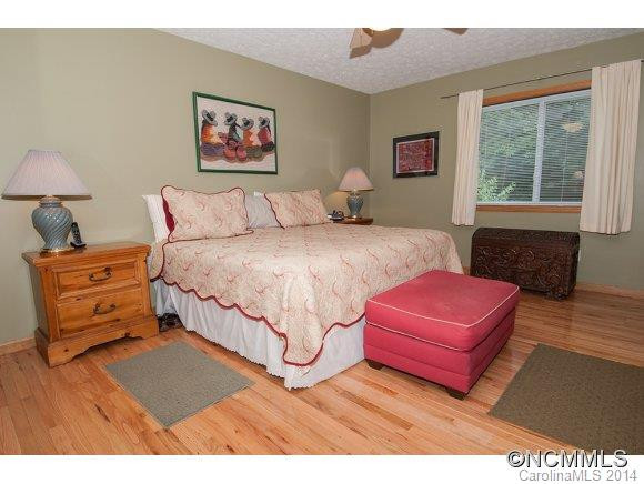 1429 Country Club Dr - Photo 13