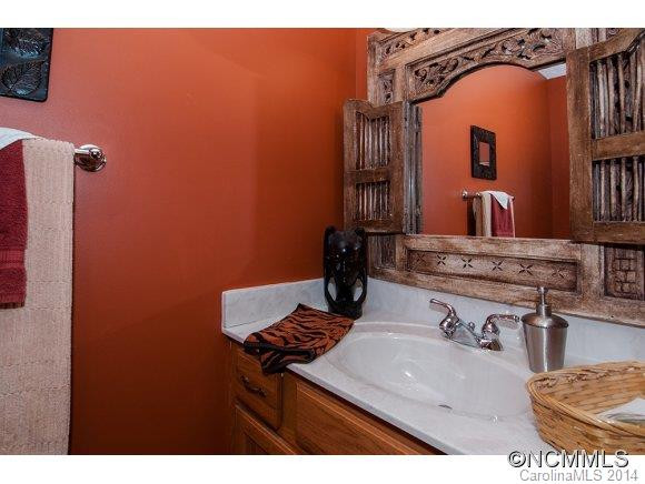 1429 Country Club Dr - Photo 16