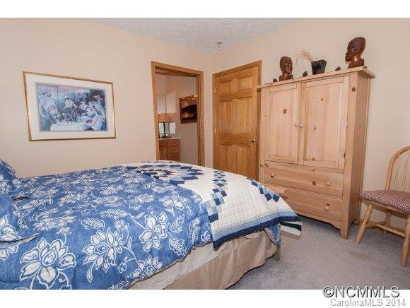 1429 Country Club Dr - Photo 17